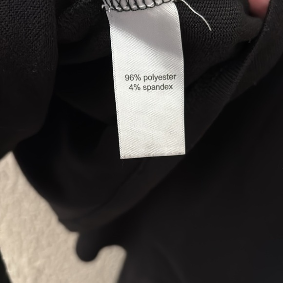 Maurice’s Women’s Super Soft Hooded Cardigan Large Red/Black Plaid - Picture 6 of 7